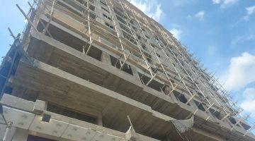 «بقالنا 20 سنة مش عارفين ندخل شقتنا».. إعلامية بالمنيا تستغيث بالرئيس: صاحب العقار رافض يسلمنا الشقة ويستخدم نفوذه لمنع تنفيذ الأحكام