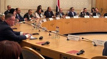 وزير الاستثمار يلتقي برؤساء مجموعة من الشركات الروسية الكبرى