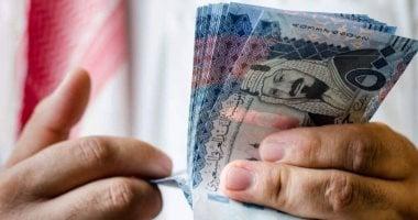 استقرار سعر الريال السعودى وسط تعاملات اليوم الإثنين 2-6-2025