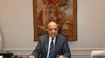 وزير الكهرباء يغادر إلى فرنسا لبحث سبل التعاون فى مجالات الطاقة النظيفة