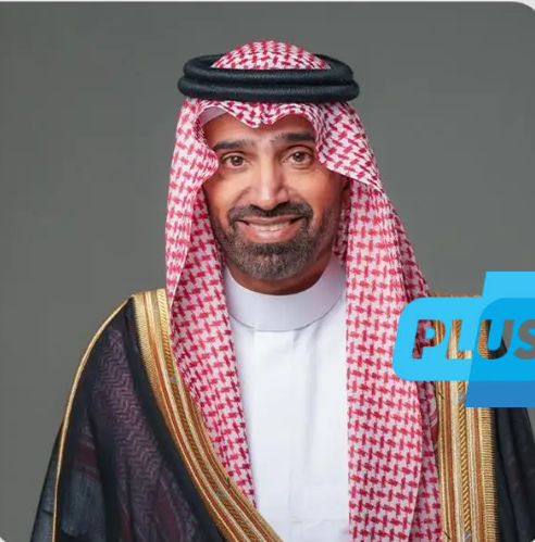 وزير الموارد البشرية يهنئ القيادة بنجاح #حج_1446هـ