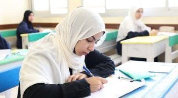 ارتياح لسهولة امتحان القرآن والحديث لطلاب القسم الأدبى بالثانوية الأزهرية