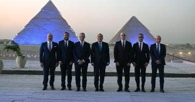 رئيس الوزراء: مبادرة الرواد الرقميون تدرب 12 ألف شاب وفتاة سنويا