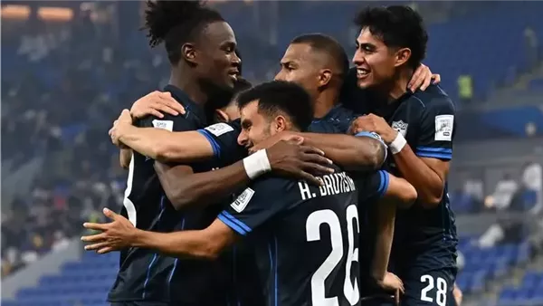 باتشوكا يفاجئ الأهلي بهدف مبكر في أمريكا