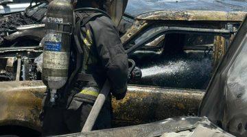 إخماد حريق في (4) مركبات بحي الصفا في #جدة #عاجل