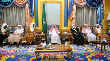 مفتي عام المملكة يستقبل وفد كلية الحرم المكي