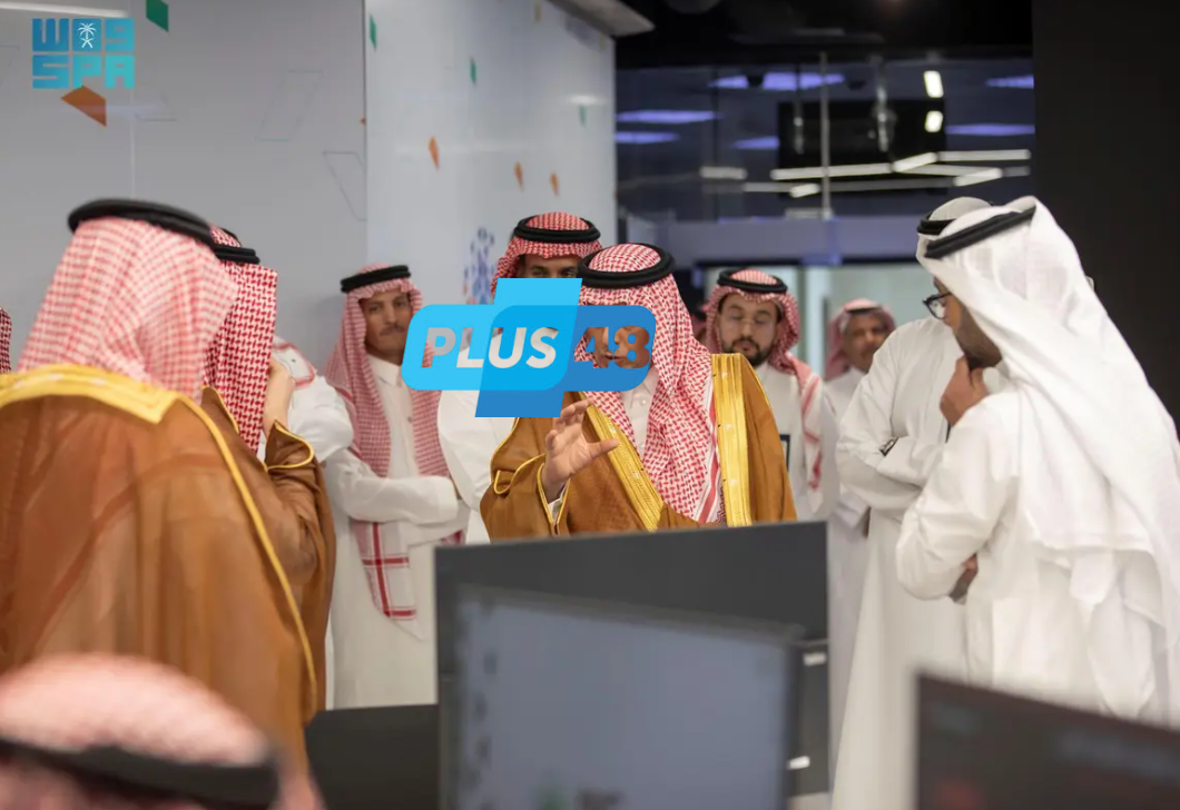 رئيس “سدايا” يقف على سير عمل مركز عمليات مكة الذكية لخدمة ضيوف الرحمن
