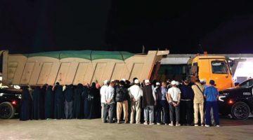 #عاجل | قوات أمن الحج تضبط (3) مواطنين لنقلهم (108) وافدين من حاملي تأشيرات الزيارة مخالفين لأنظمة وتعليمات #الحج