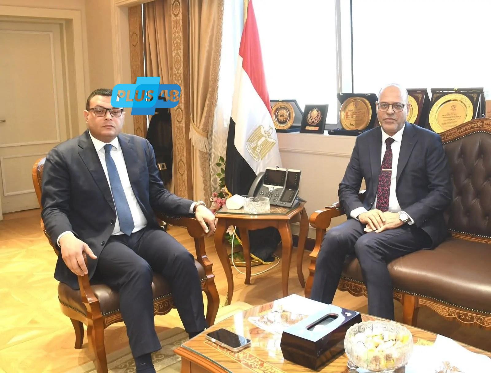 تعاون وزاري.. الإسكان والعمل يبحثان تدريب العمالة ووضع برامج تدريبية للشباب