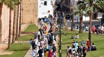 استطلاع: التفاؤل يعم أغلبية الشباب المغاربة .. و28% يفكرون في الهجرة