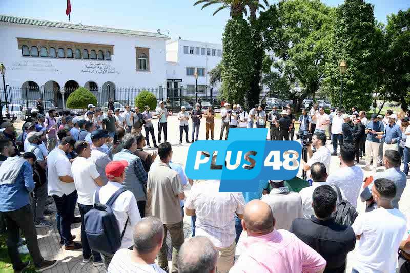 من المدرسة إلى الجامعة .. طموح “دكاترة التربية” يصطدم بجدران الإدارة