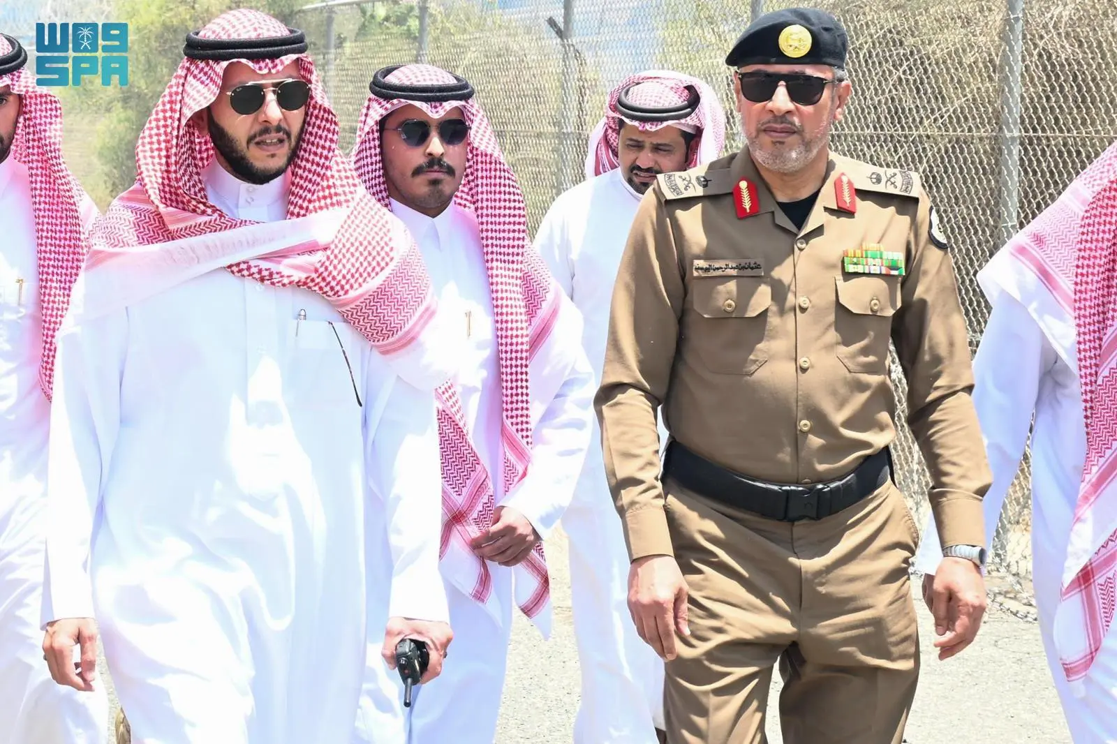 الأمير سعود بن نهار يتفقد نقاط الفرز الأمني في الخالدية والهدا بـ #الطائف